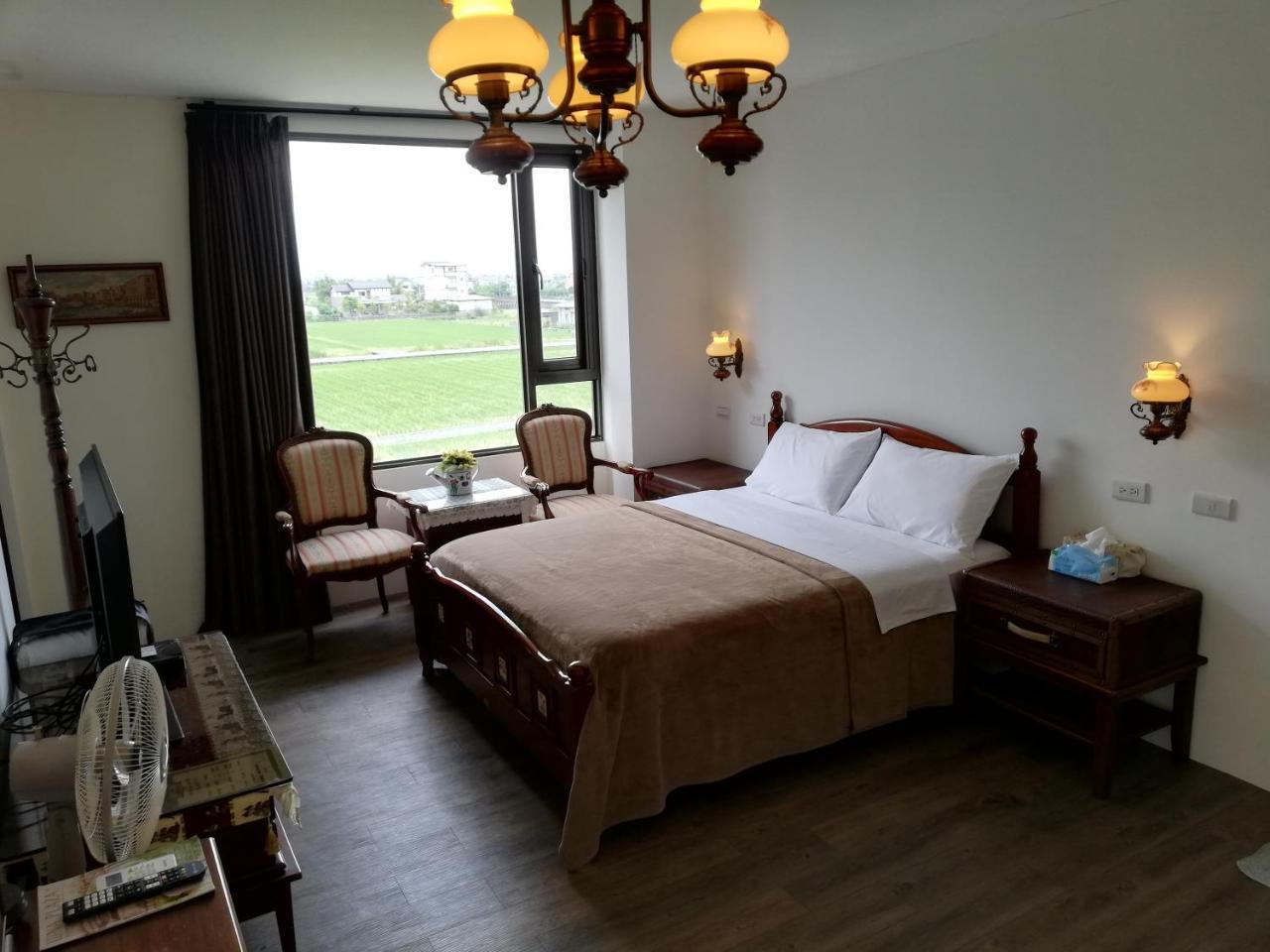 סאנשינג Tata House B&B חדר תמונה