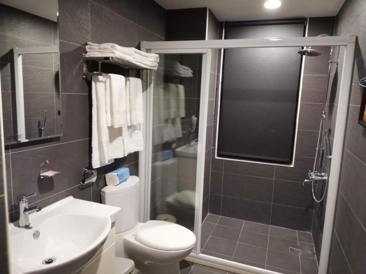 סאנשינג Tata House B&B מראה חיצוני תמונה